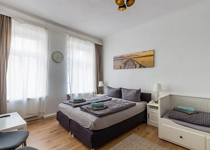 Apartment Spacious Flat Close To Center