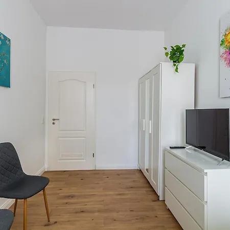 Spacious Flat Close To Center